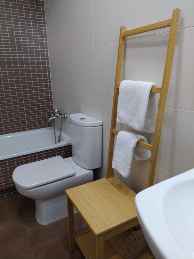 Casa Aurea-Apartamento Zona Antigua,Parking Y Wifi By Delabra Apartments Oviedo Luaran gambar